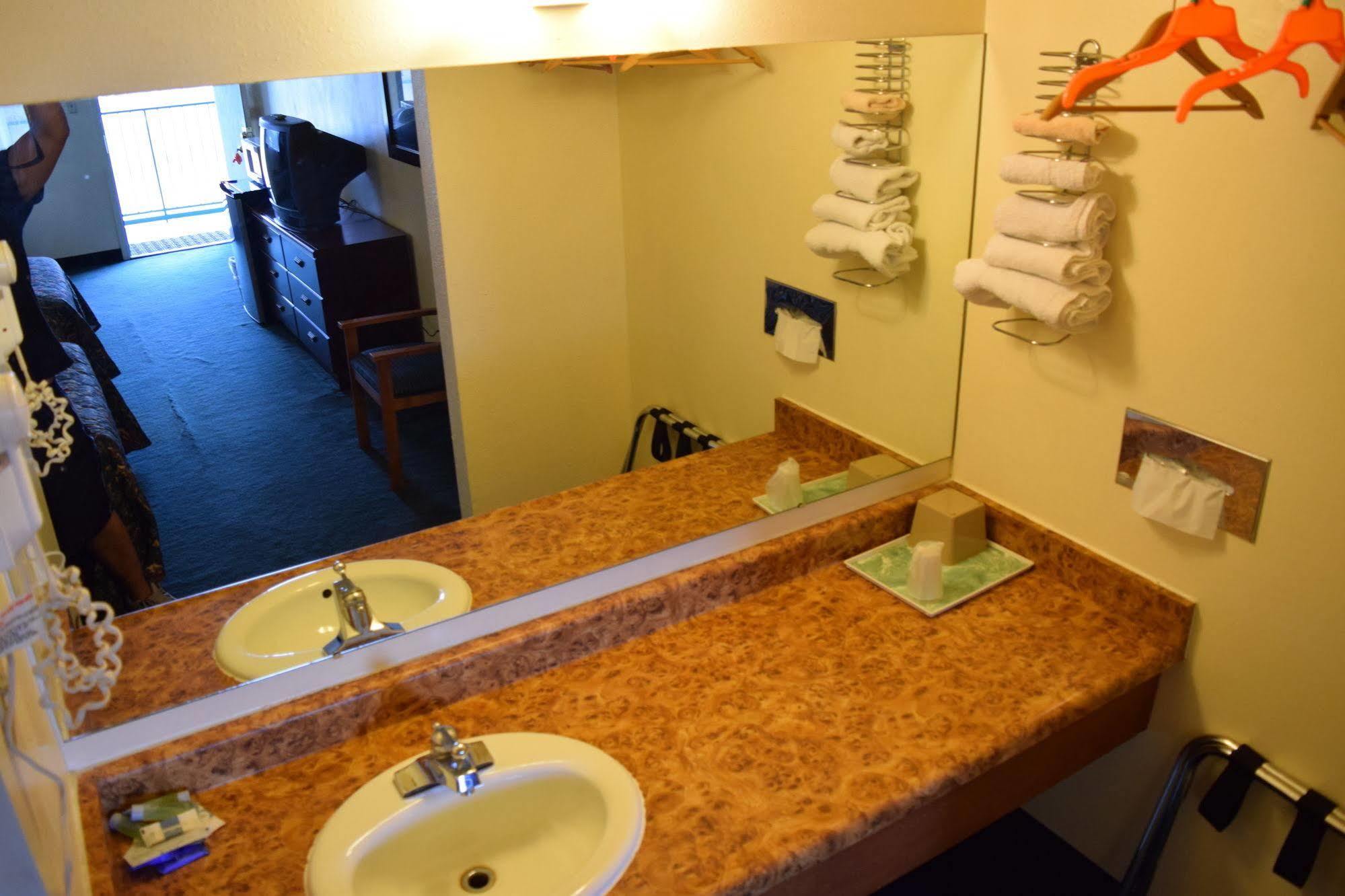 Traveler Inn Craig Eksteriør billede